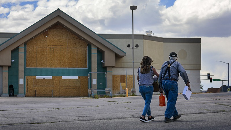 Arvada Safeway closure comes as surprise to neighbors – The Denver